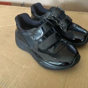 Prada boys sneakers size 27 European